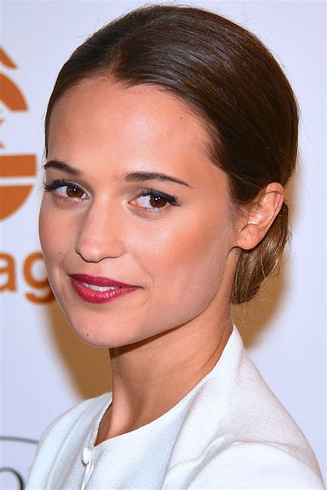 Alicia Vikander – Wikipedia